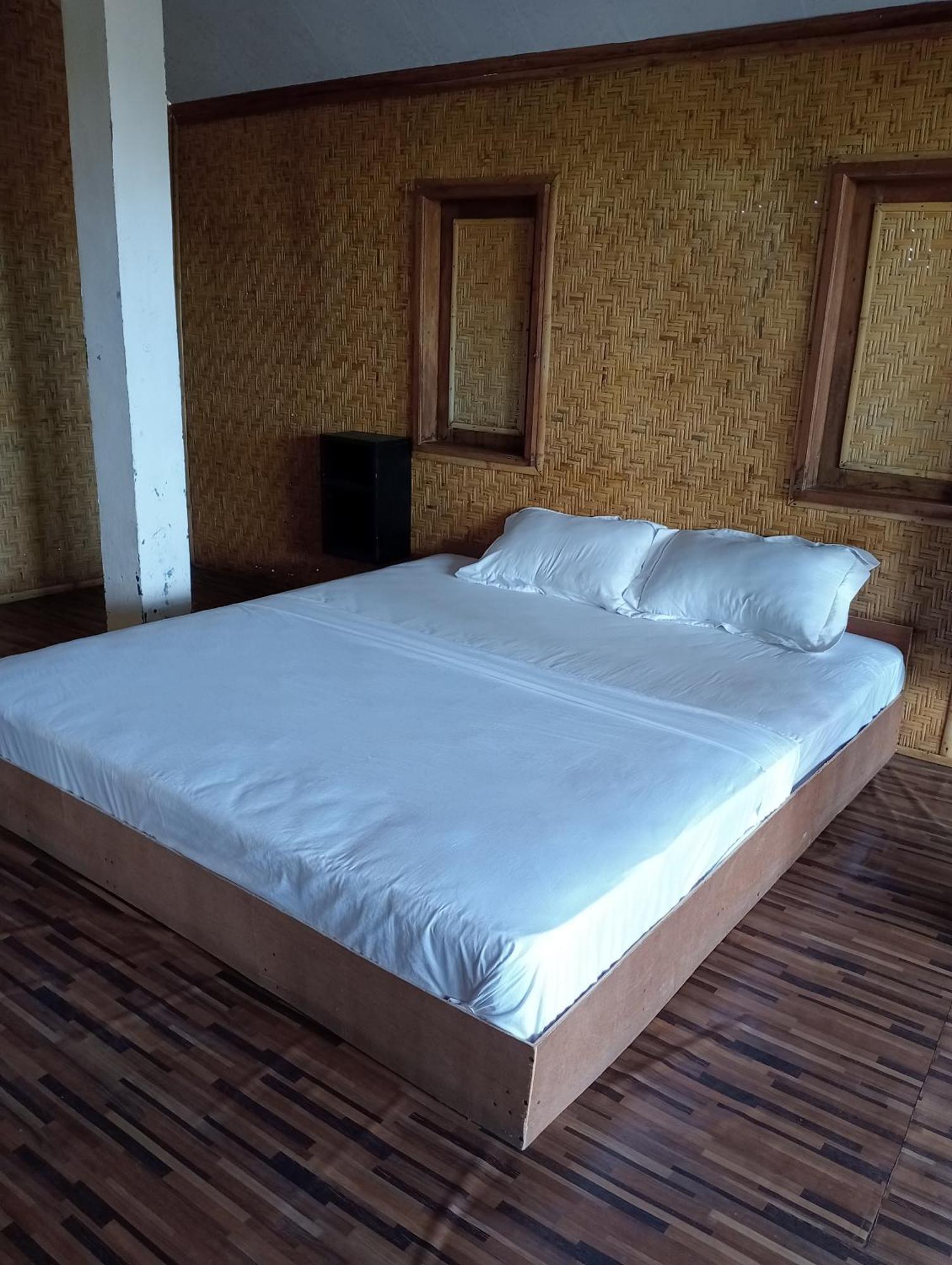 The Daun Puntik Homestay Pemenang エクステリア 写真